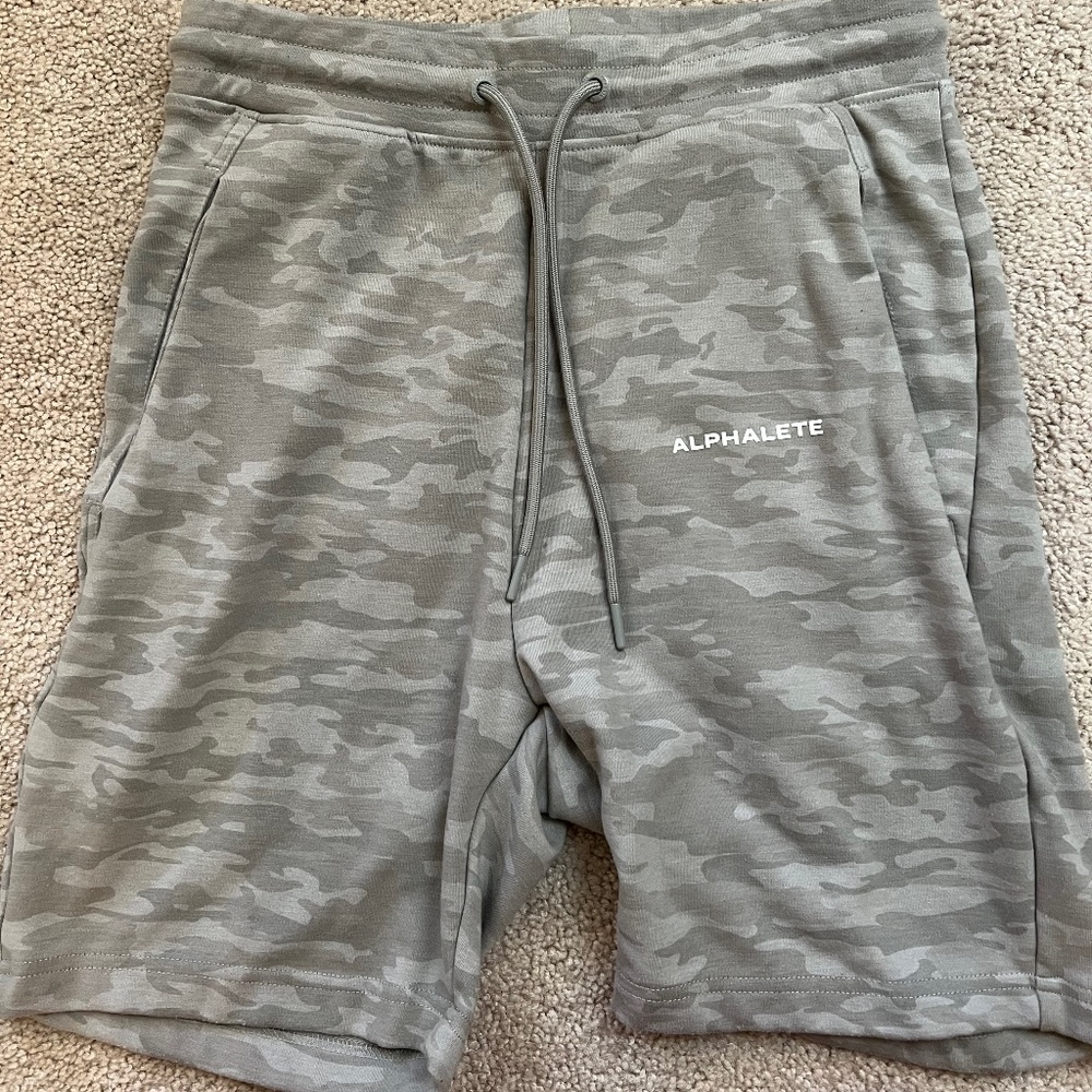 Alphalete Core Short